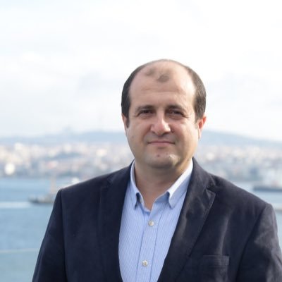 Yeditepe Yayınevi Genel Yayın Yönetmeni Mustafa Karagüllüoğlu