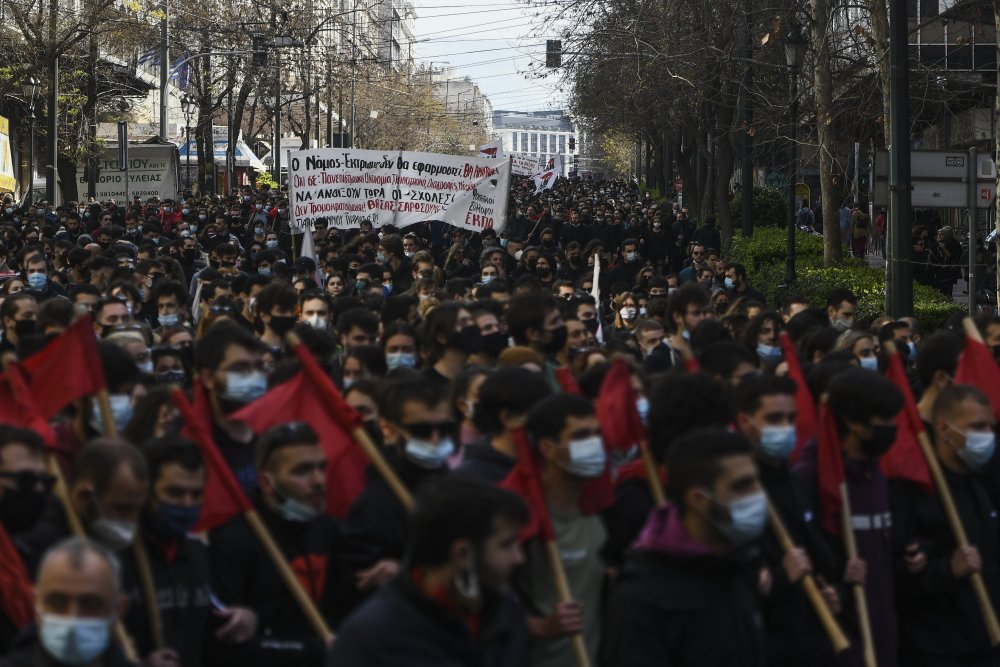 Atina öğrenci protestoları KKE
